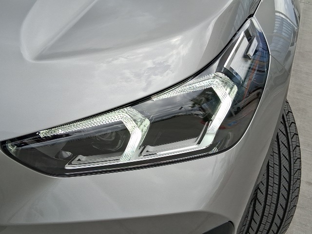 2026 Bmw X1 XDrive28i photo 3
