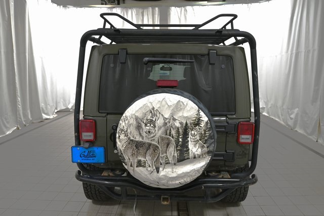 2015 Jeep Wrangler Unlimited Rubicon photo 9