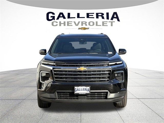 2025 Chevrolet Traverse photo 2