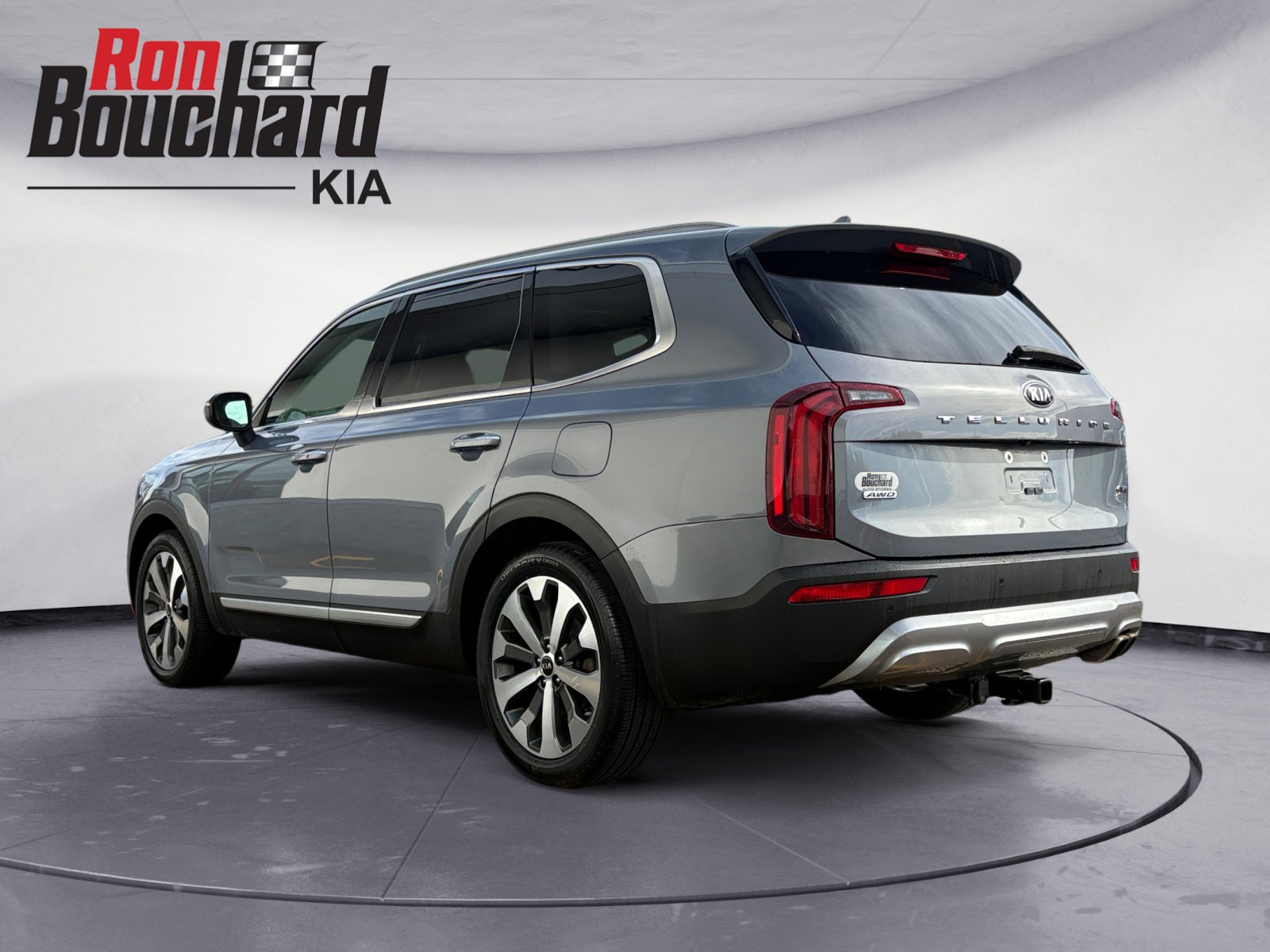 2020 Kia Telluride S photo 2