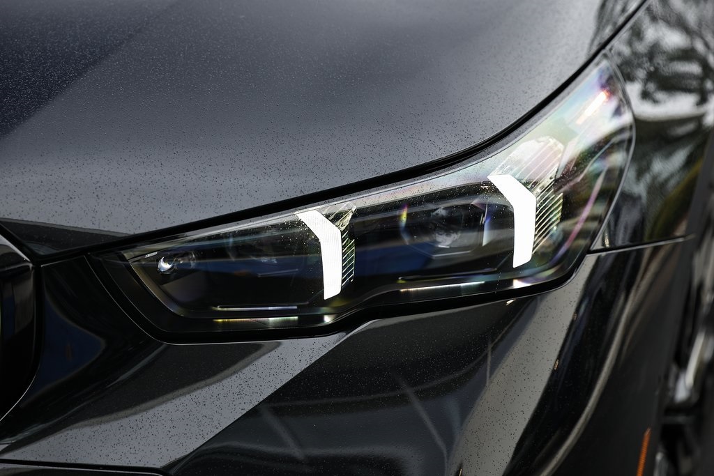 2026 Bmw 550e xDrive photo 11