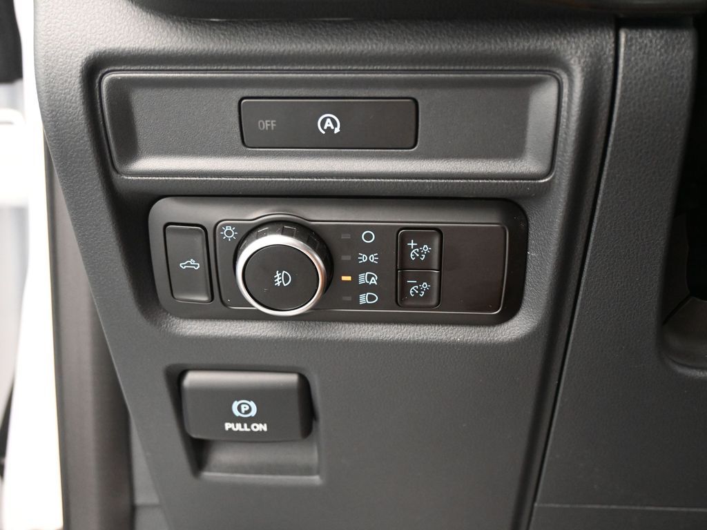 2025 Ford F-150 STX photo 10