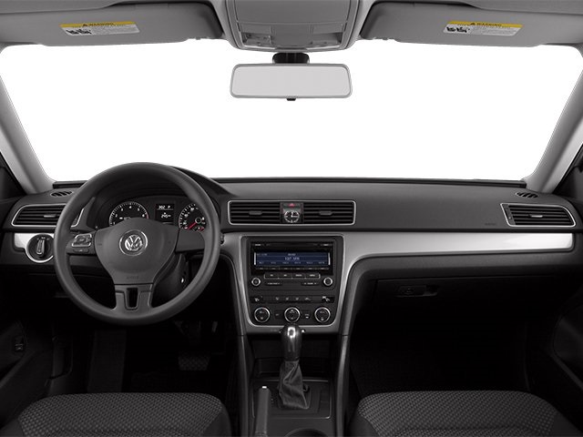 2014 Volkswagen Passat SEL Premium photo 4