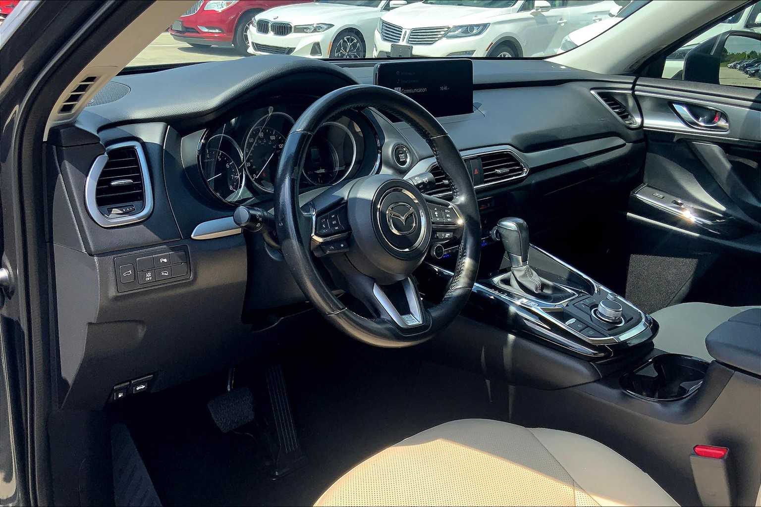 2022 Mazda CX-9 Touring photo 15