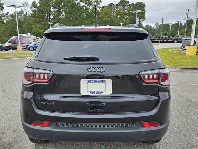 2026 Jeep Compass Latitude photo 10