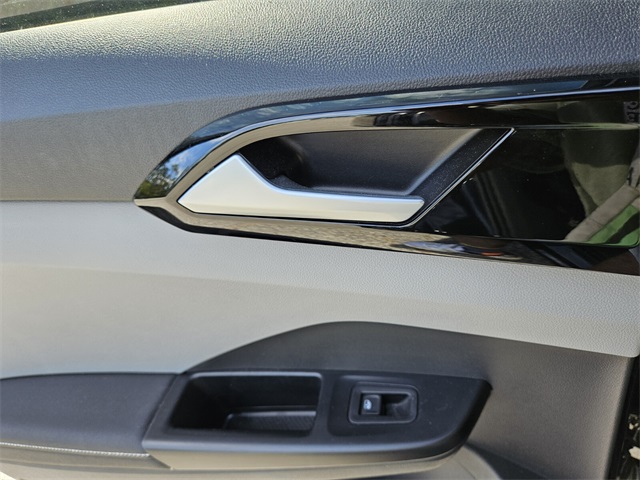 2024 Volkswagen Taos S photo 7
