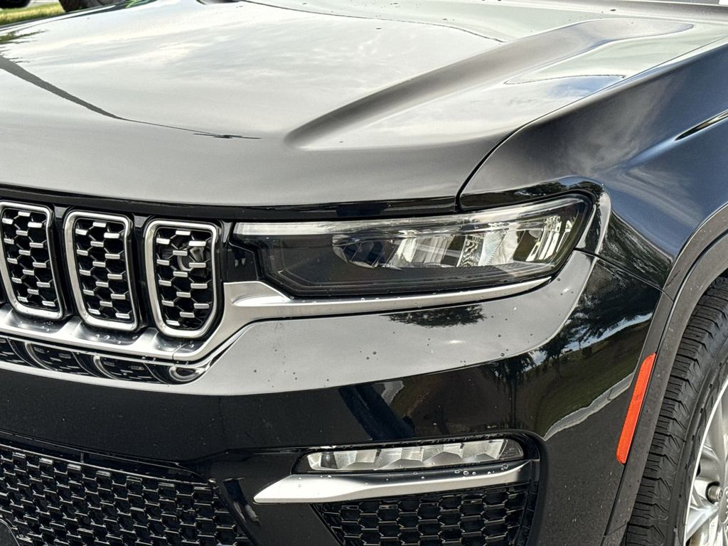 2023 Jeep Grand Cherokee Summit photo 9