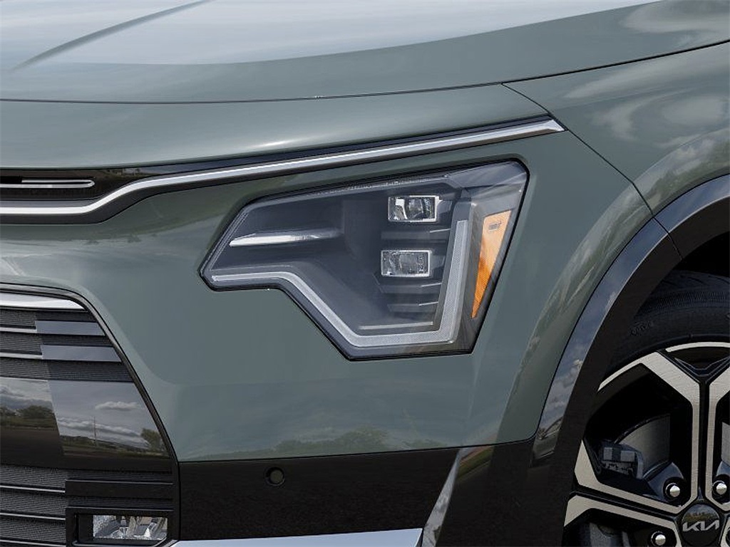 2025 Kia Niro Plug-In Hybrid SX Touring photo 9