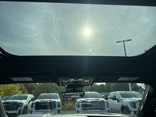 2026 Gmc Yukon AT4 photo 14