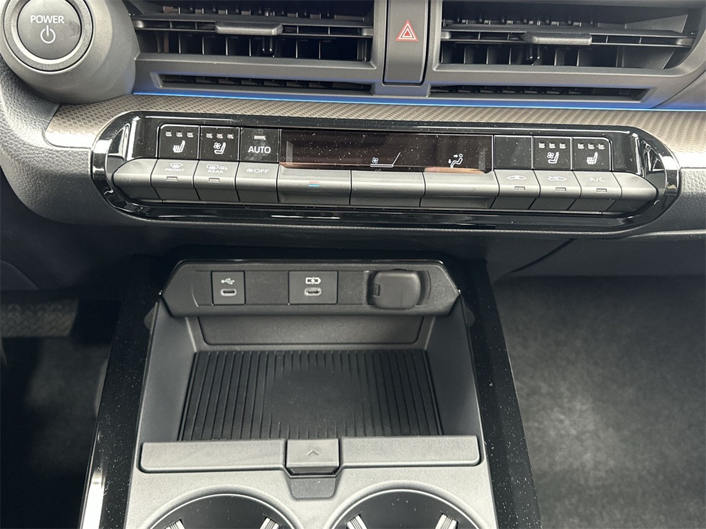 2024 Toyota Prius Limited photo 22