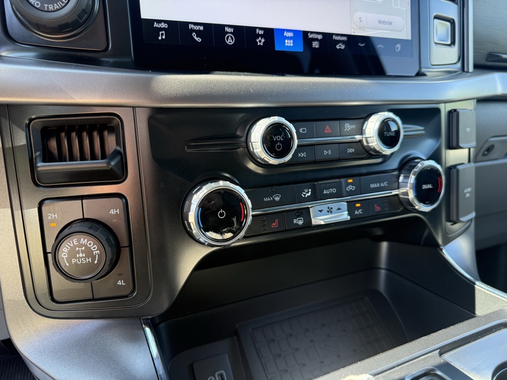 2025 Ford F-150 XLT photo 9