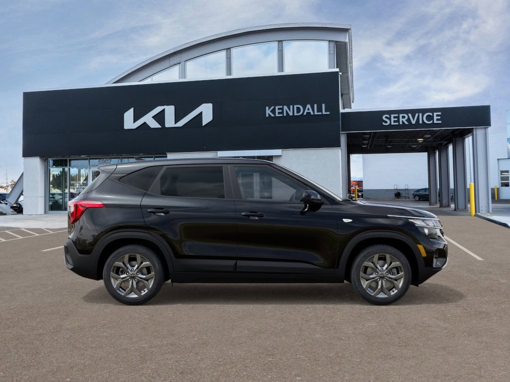 2026 Kia Seltos LX photo 6