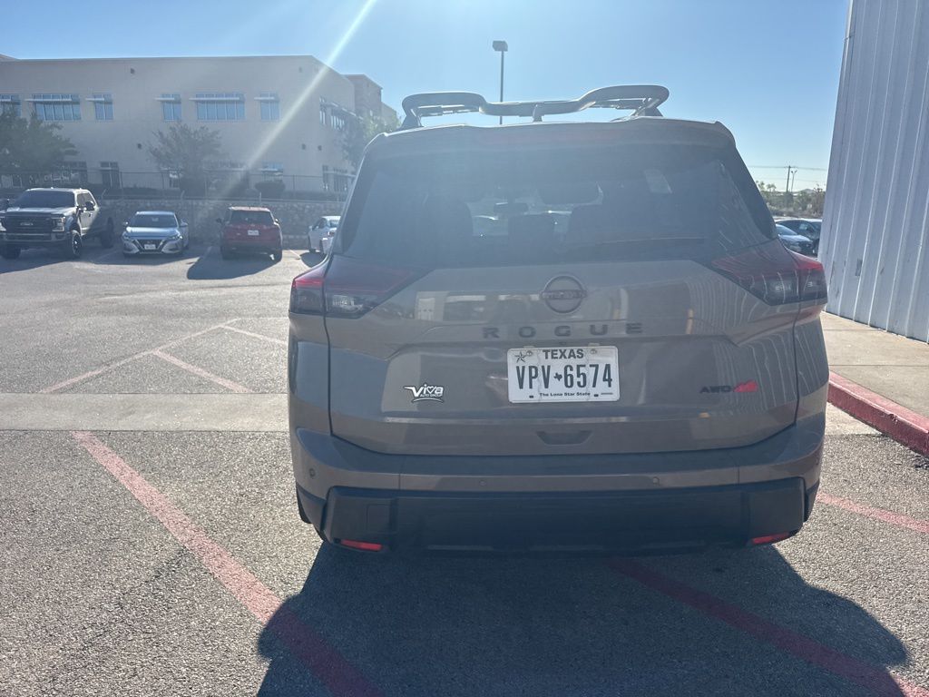 2025 Nissan Rogue photo 4