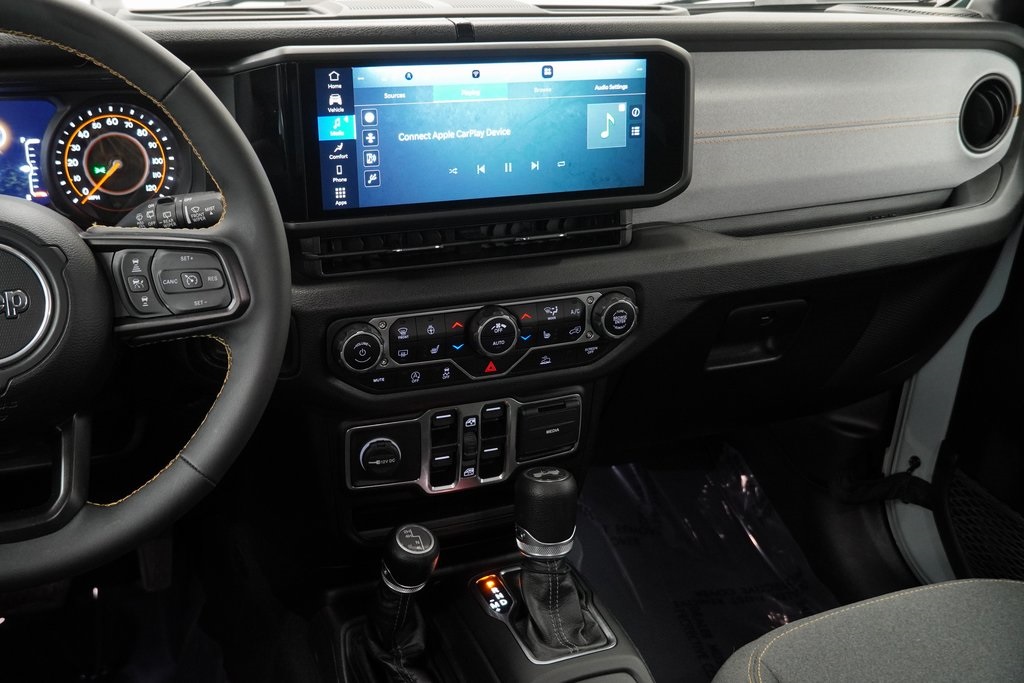 2024 Jeep Wrangler Sport S photo 19