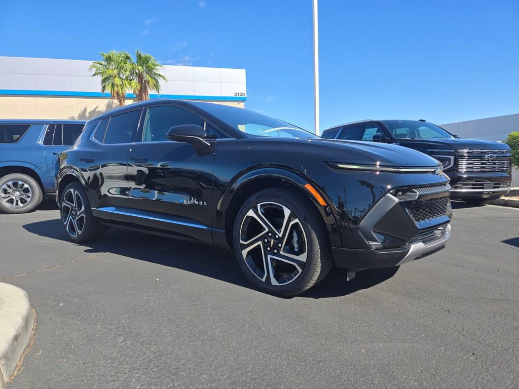 2026 Chevrolet Equinox EV 2LT's photo