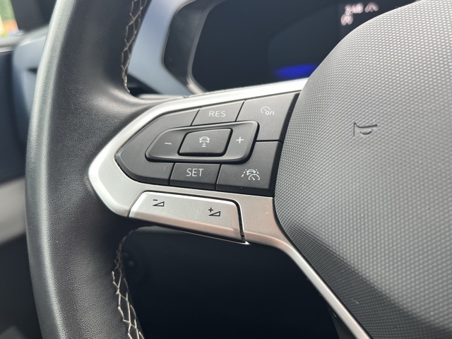 2022 Volkswagen Taos SE photo 32