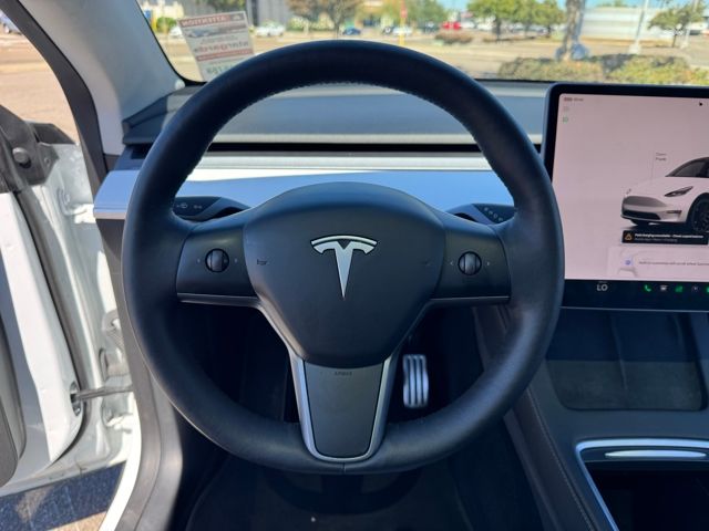 2023 Tesla Model Y Performance photo 6