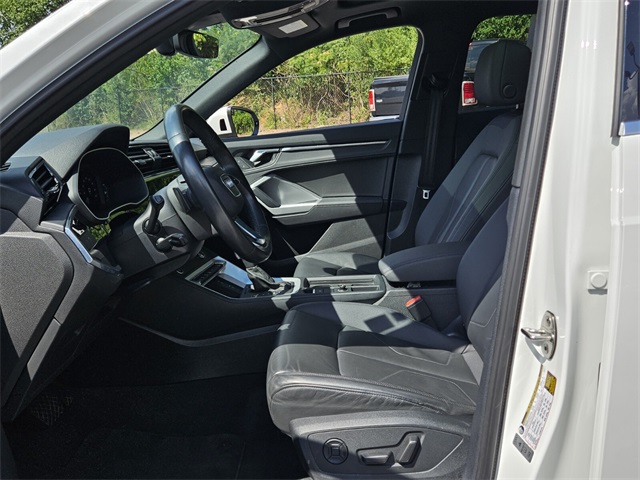 2023 Audi Q3 Premium S line photo 2