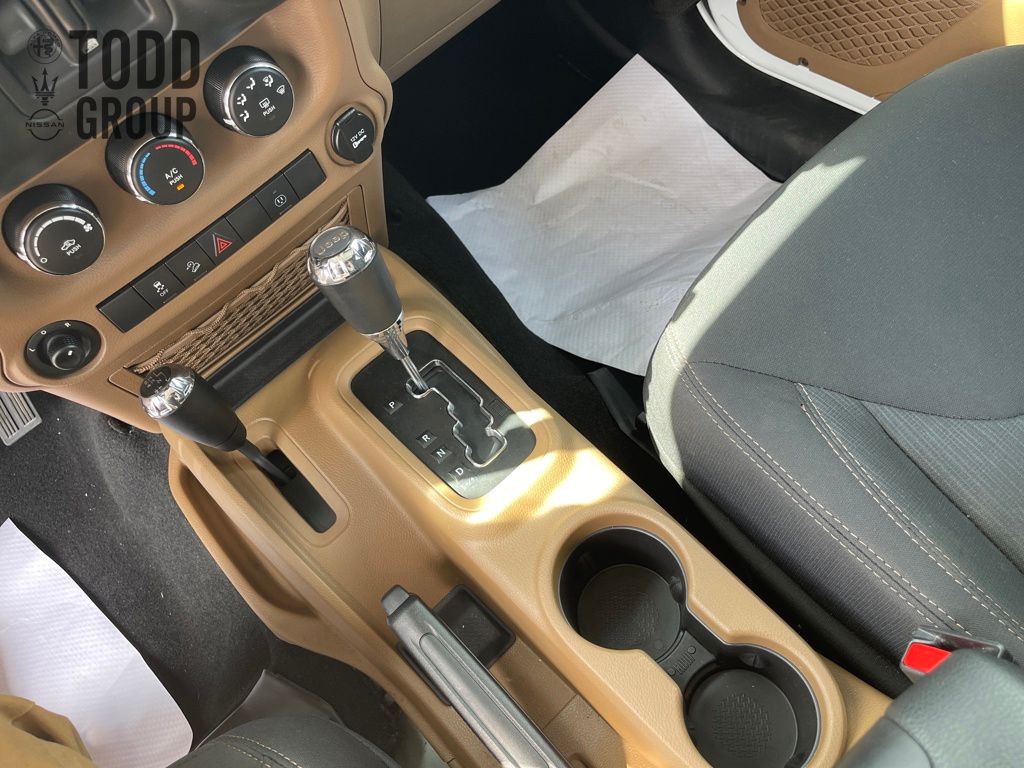 2017 Jeep Wrangler Unlimited Rubicon photo 19