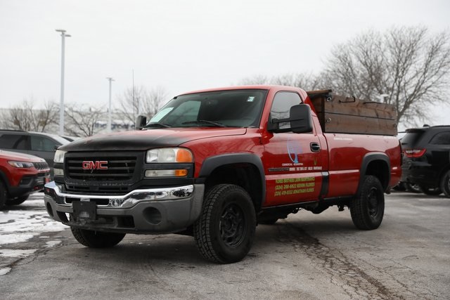 Used 2005 GMC Sierra 2500HD Work Truck with VIN 1GTHC24U85E166795 for sale in Gurnee, IL