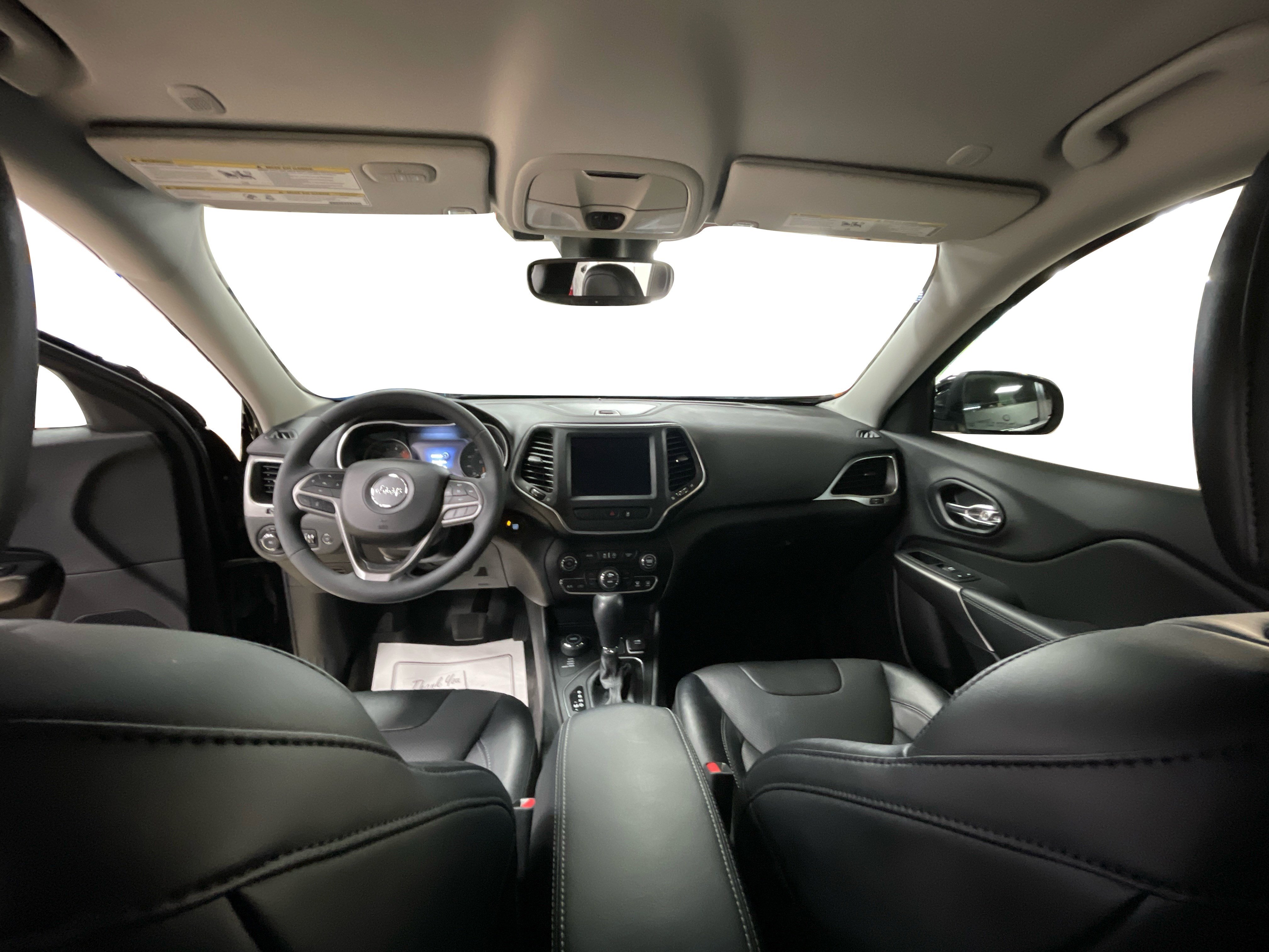 2022 Jeep Cherokee Latitude Lux photo 8