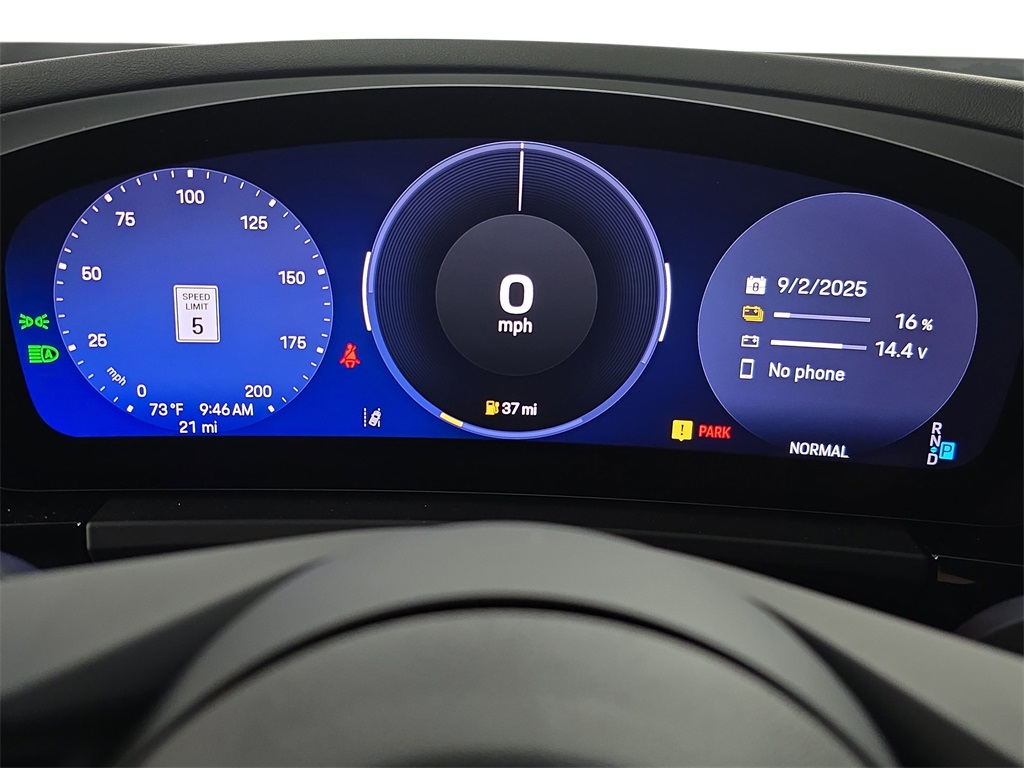2025 Porsche Macan Electric photo 14