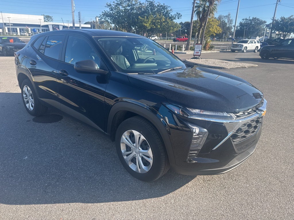 2024 Chevrolet Trax LS's photo