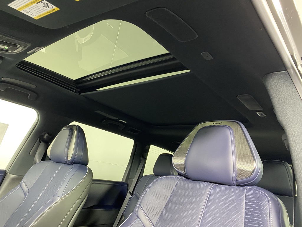 2026 Infiniti QX80 Sensory photo 20