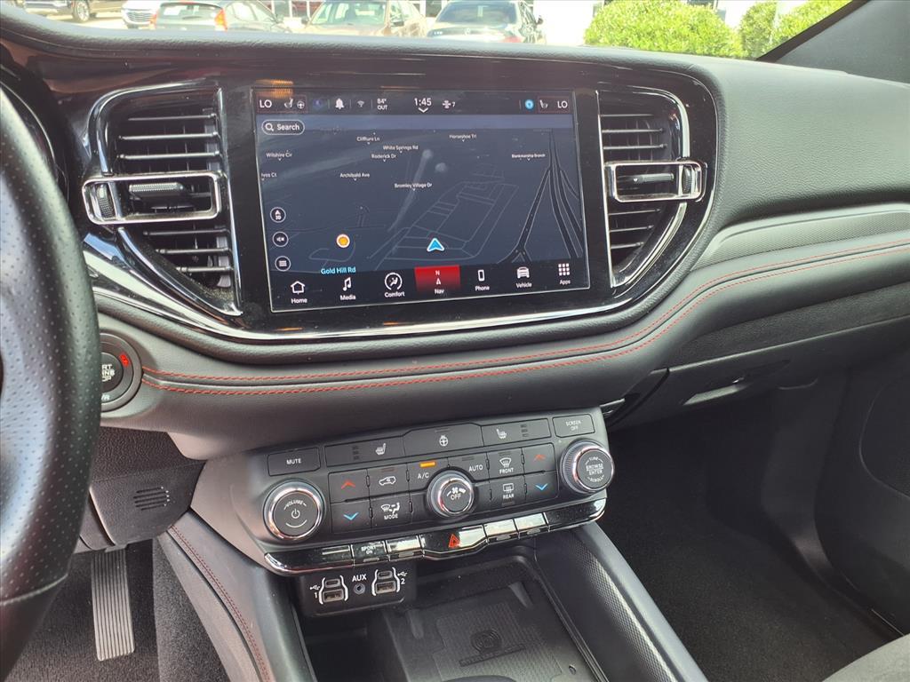 2024 Dodge Durango R/T photo 2