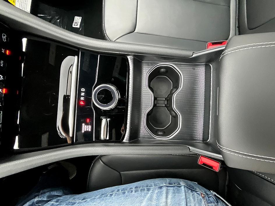 2025 Jeep Grand Cherokee Limited photo 26