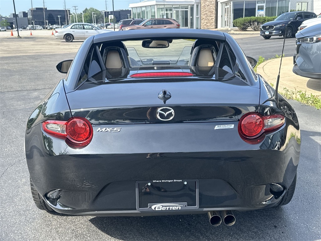 2017 Mazda MX-5 Miata RF Miata Grand Touring photo 2