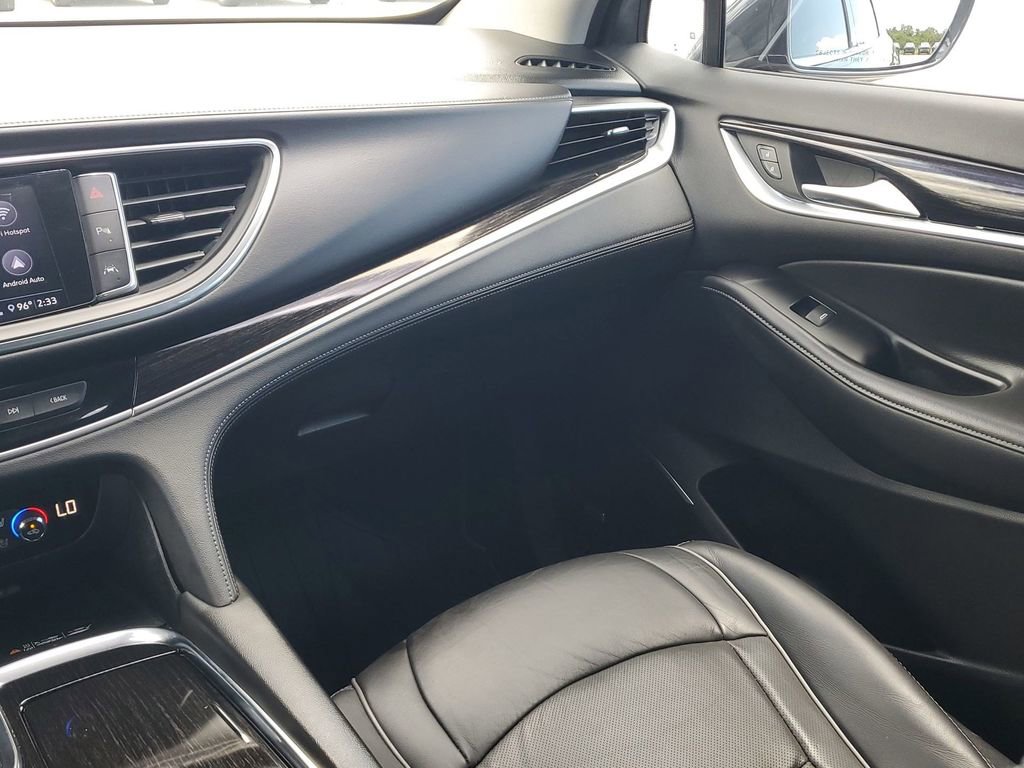 2020 Buick Enclave Avenir photo 11