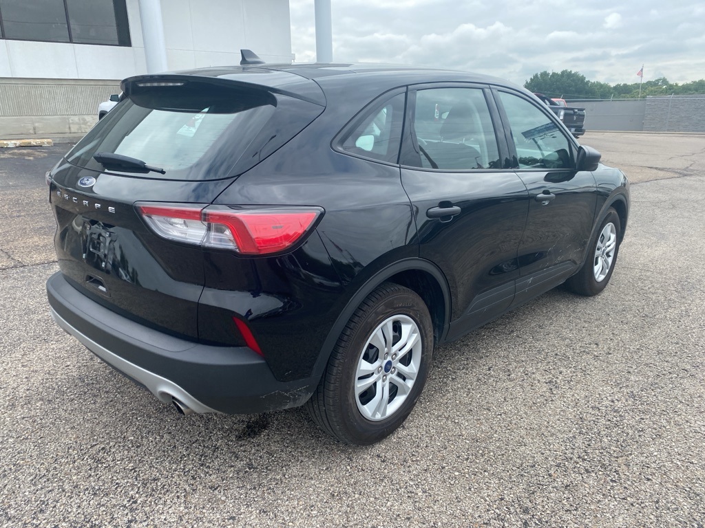 2022 Ford Escape S photo 6