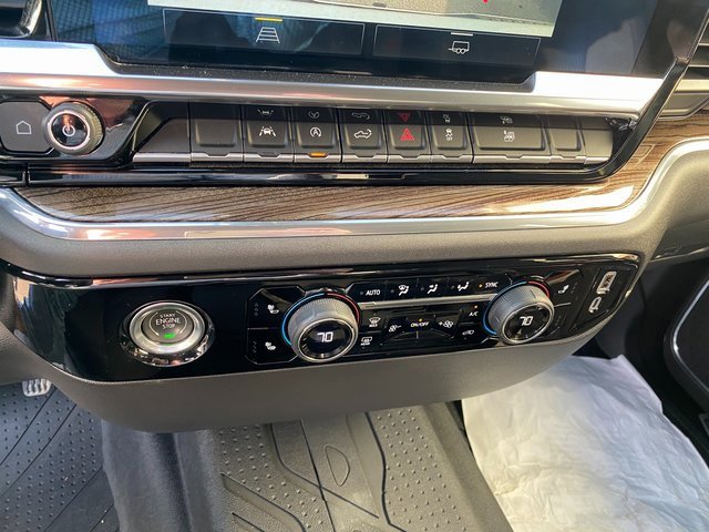 2023 Chevrolet Silverado 1500 RST photo 22
