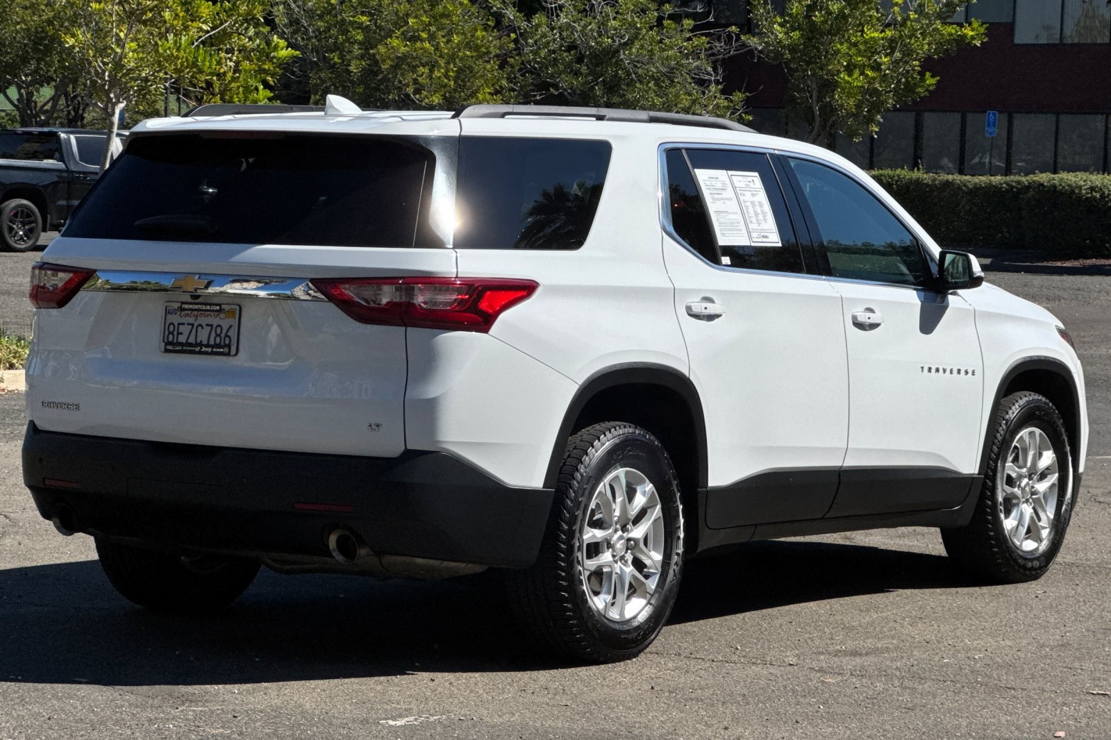 2019 Chevrolet Traverse photo 2