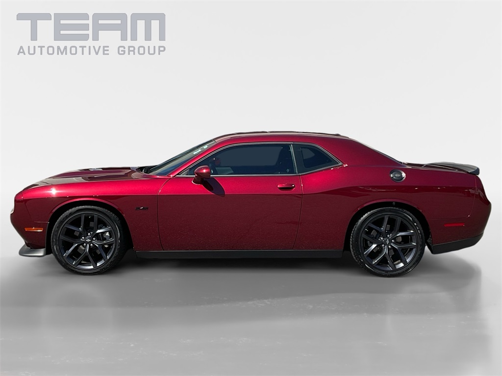 2023 Dodge Challenger R/T photo 4
