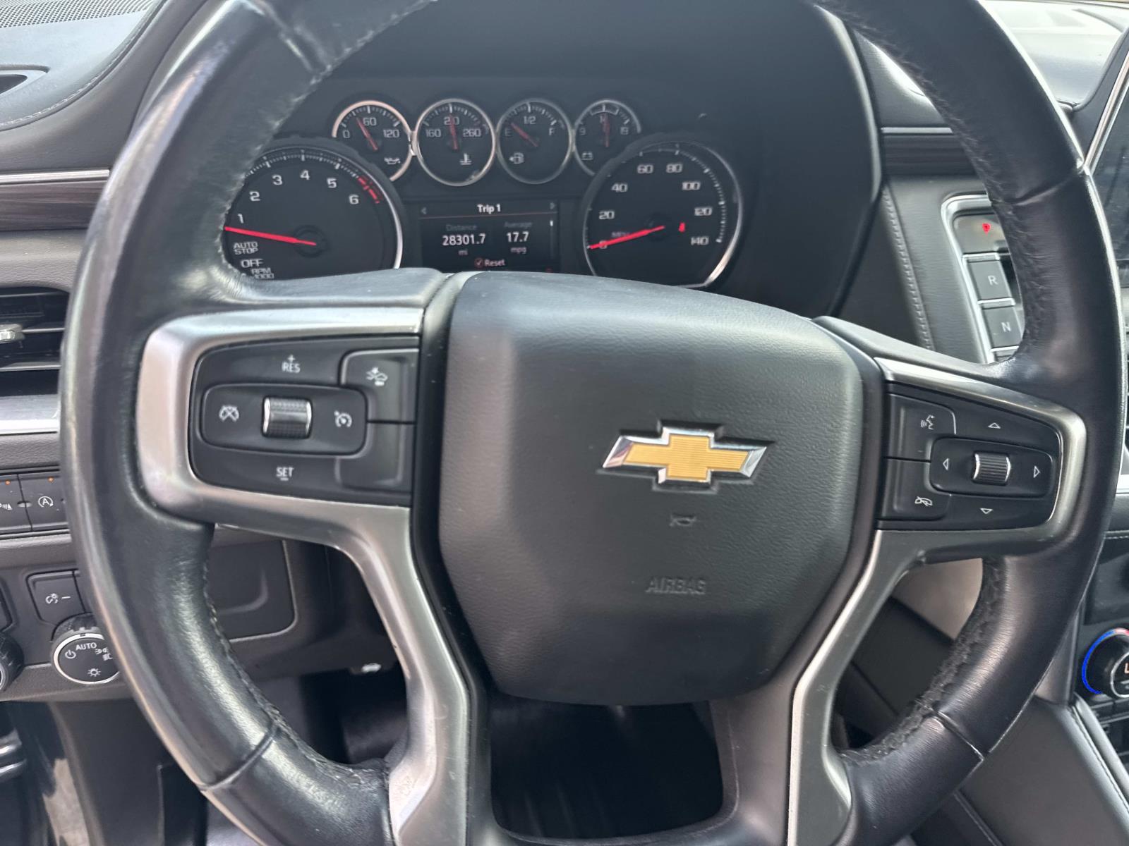 2021 Chevrolet Suburban LT photo 18