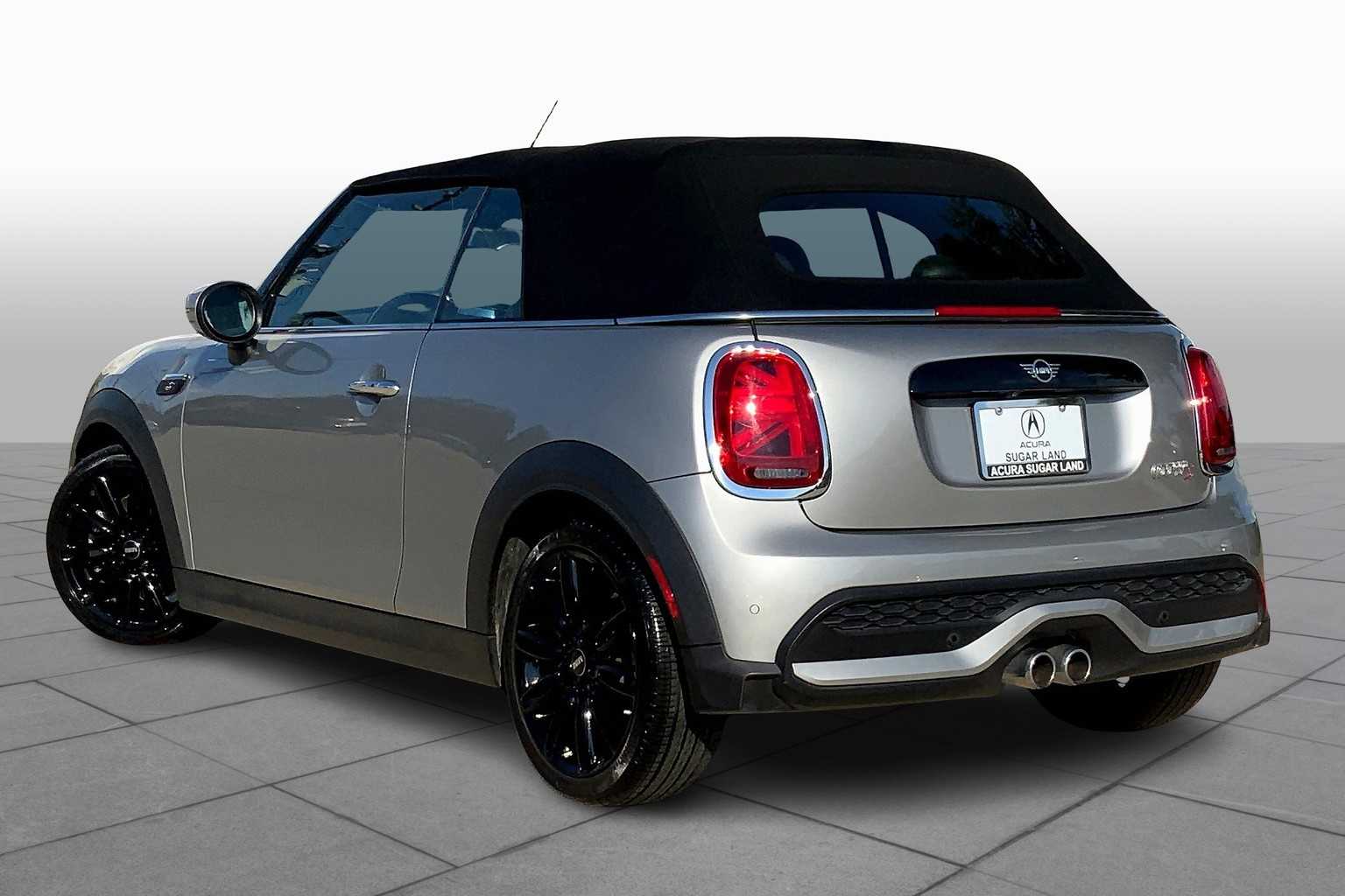 2024 Mini Cooper Convertible S photo 9