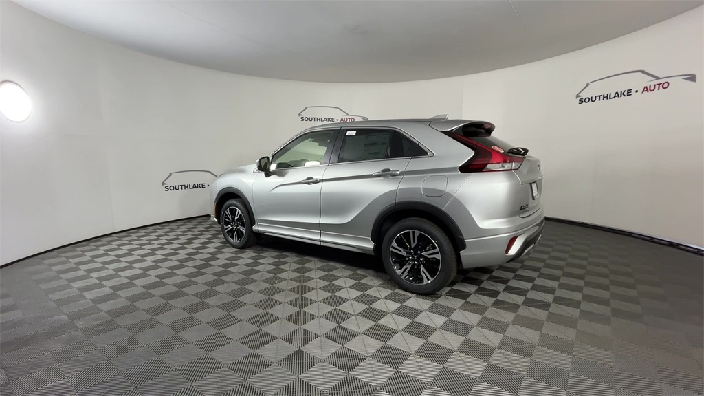 2025 Mitsubishi Eclipse Cross SE photo 6