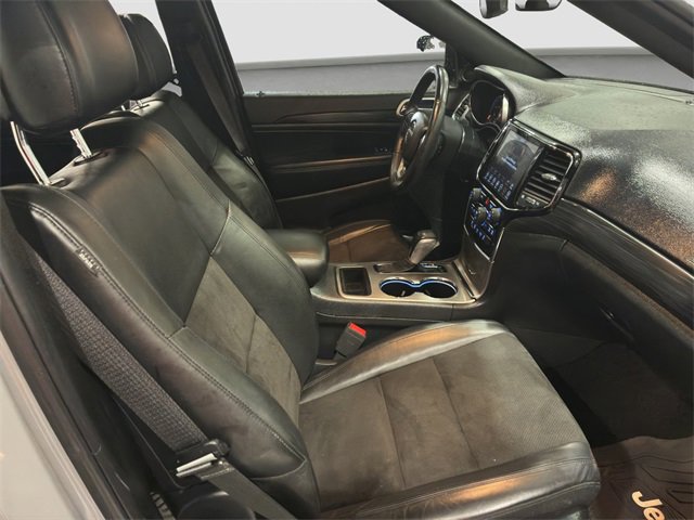2020 Jeep Grand Cherokee Altitude photo 17