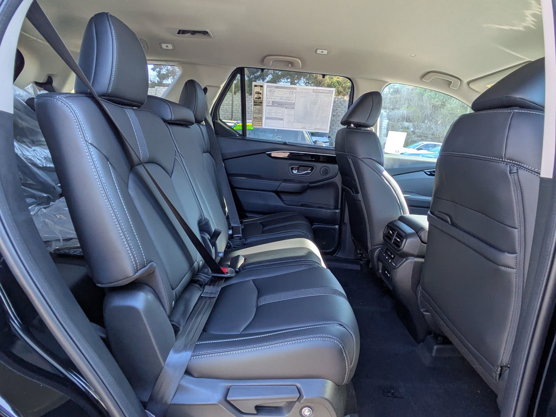 2025 Honda Pilot EX-L photo 17