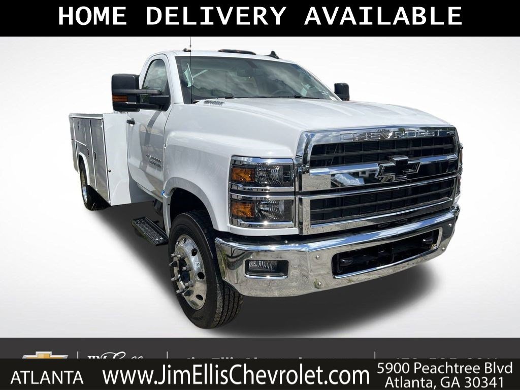 2024 Chevrolet Silverado 4500 Medium Duty Chassis Cab Work Truck's photo