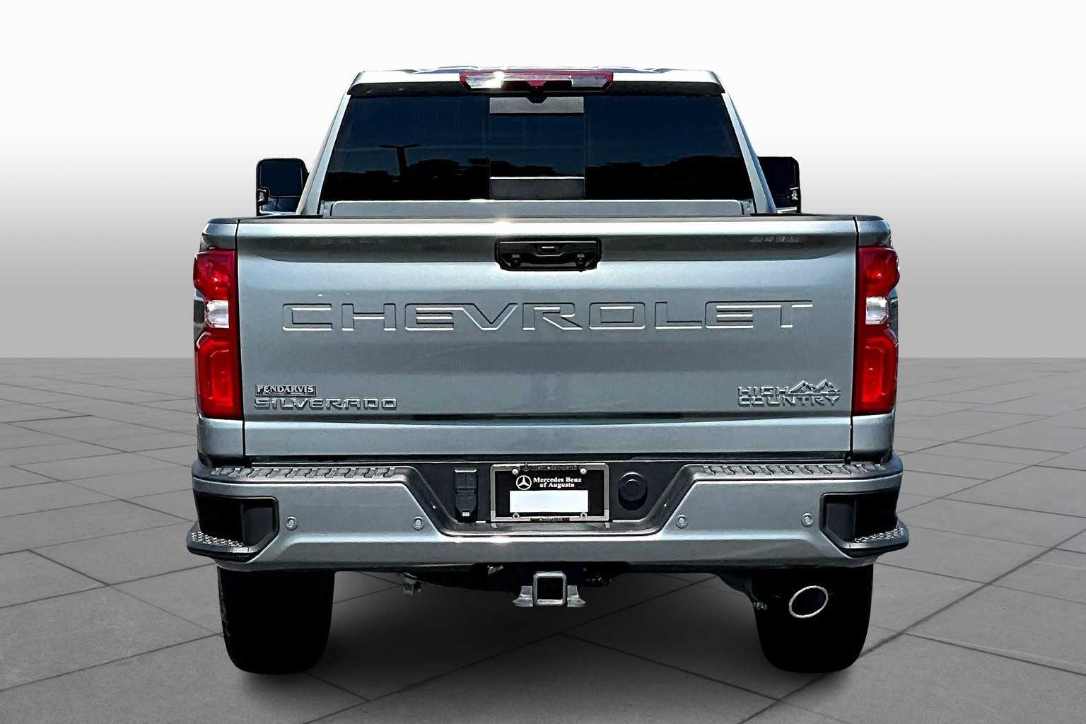 2024 Chevrolet Silverado 2500HD High Country photo 4