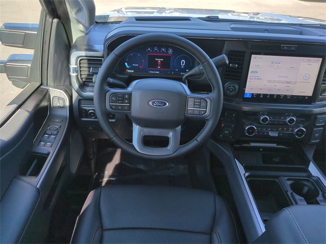 2025 Ford F-350 Lariat photo 16