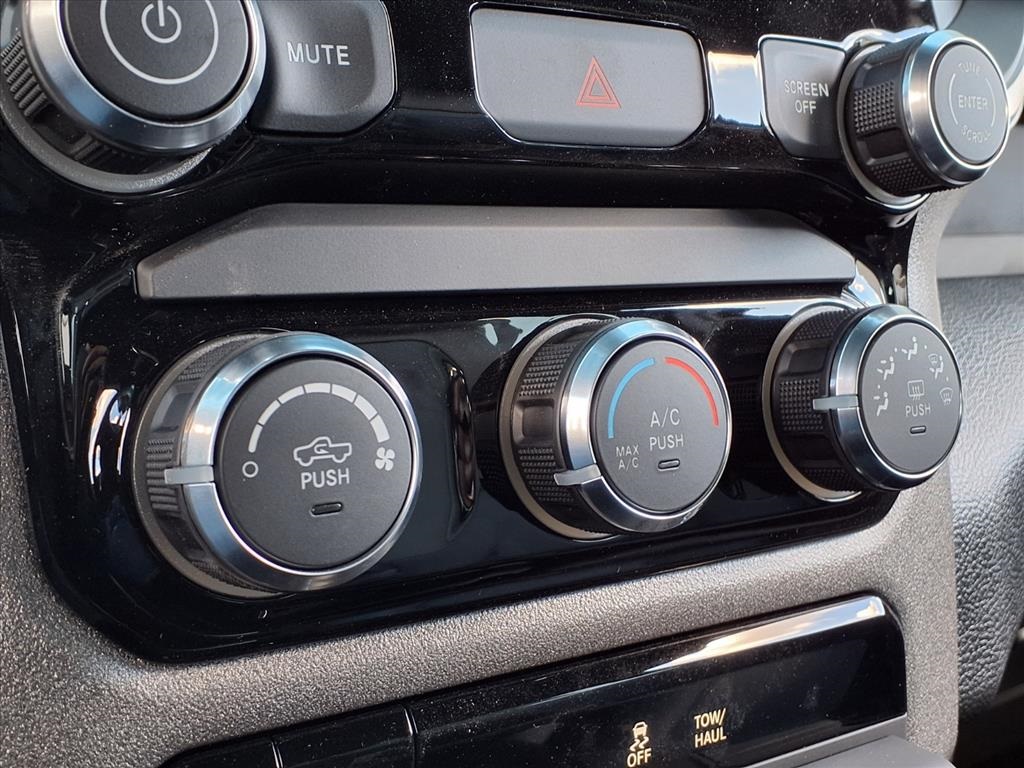 2026 Ram 2500 Tradesman photo 17