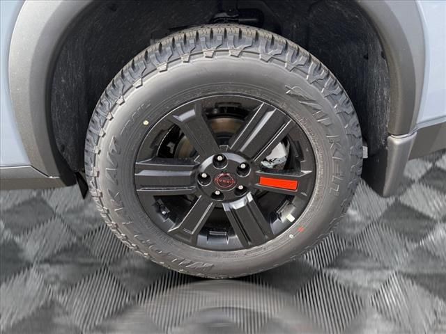 2025 Nissan Rogue SV photo 16