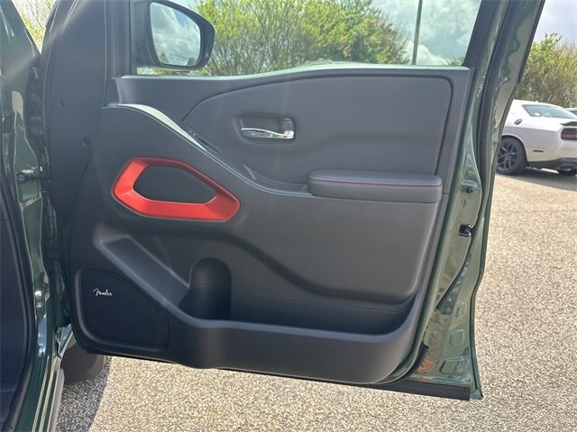 2025 Nissan Frontier PRO-4X photo 24