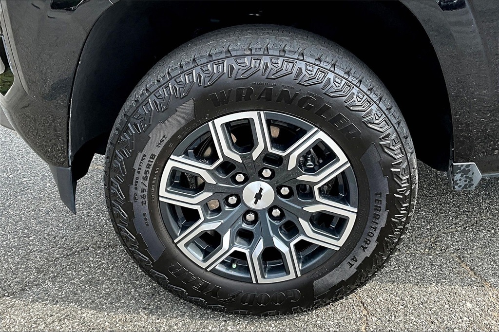 2023 Chevrolet Colorado Z71 photo 30