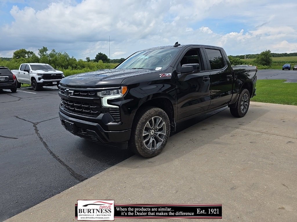 2026 Chevrolet Silverado 1500 RST photo 2