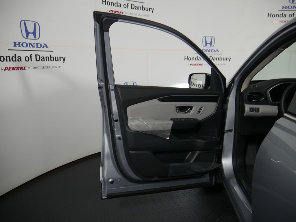 2025 Honda Pilot Elite photo 12